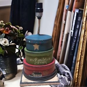 Nantucket primitive stacking boxes lamp